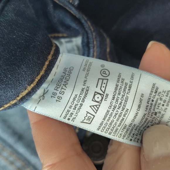 Old Navy Jeans Size 16 Curvy Profile Mid Rise Denim Stretch - Picture 6 of 6